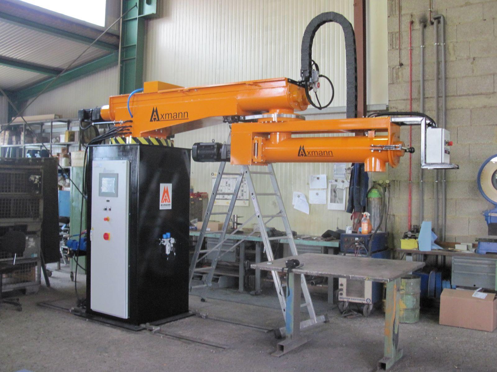 Axmann double-arm continuous mixer with control cabinet, No-Bake sand activation